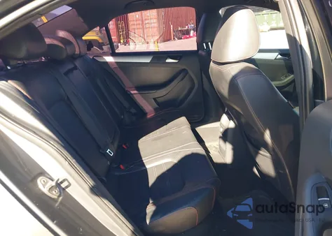 2013 Volkswagen Jetta Gli/Gli Autobahn/Gli Autobahn W/Nav z USA, uszkodzony, nr VIN 3VW4T7AJ8DM450536